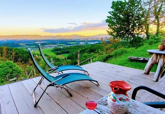 Vineyard Vercek 度假居 *